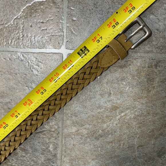 Woven Suede Like Tan Belt With Black Leather Like Opposing Side - Picture 6 of 6